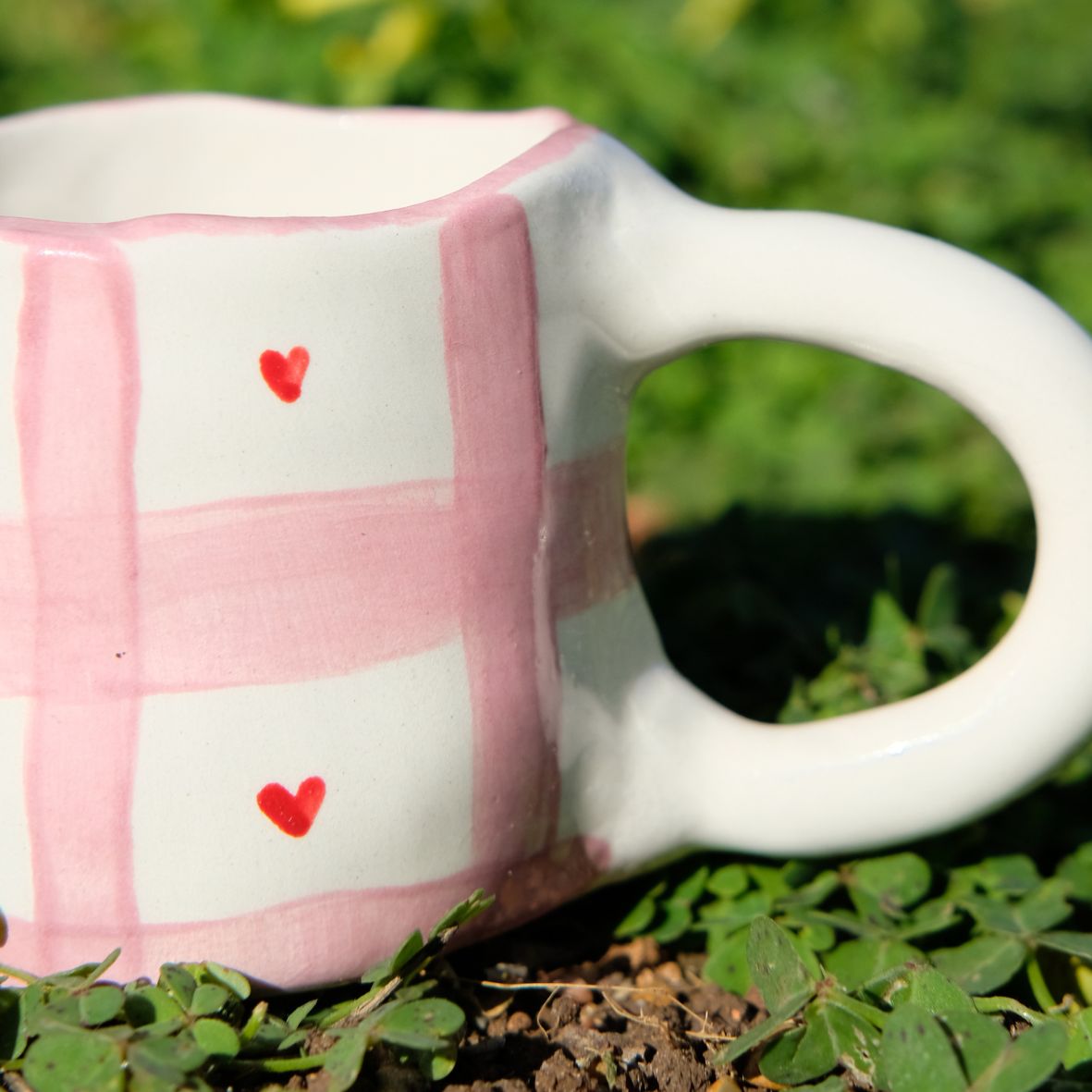 Striped heart pink  mug